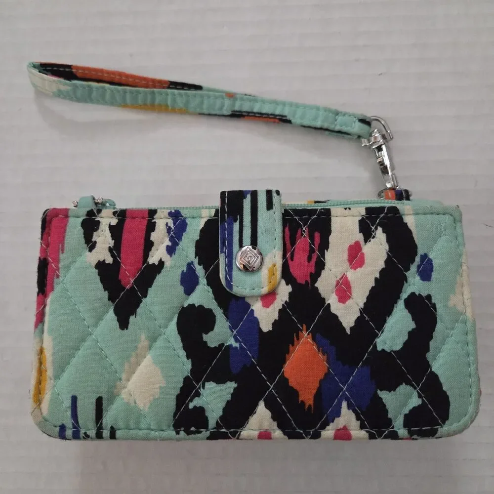 Vera Bradley Pueblo Pattern Snap / Zip Up Wristlet Wallet